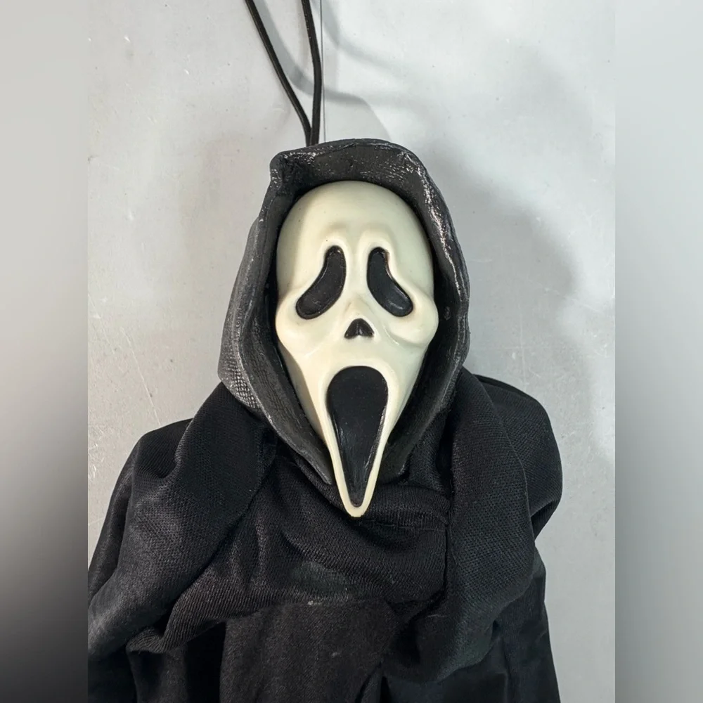 Vintage Scream Movie Ghost Face Hanging Halloween Spooky Decoration By Fun-World